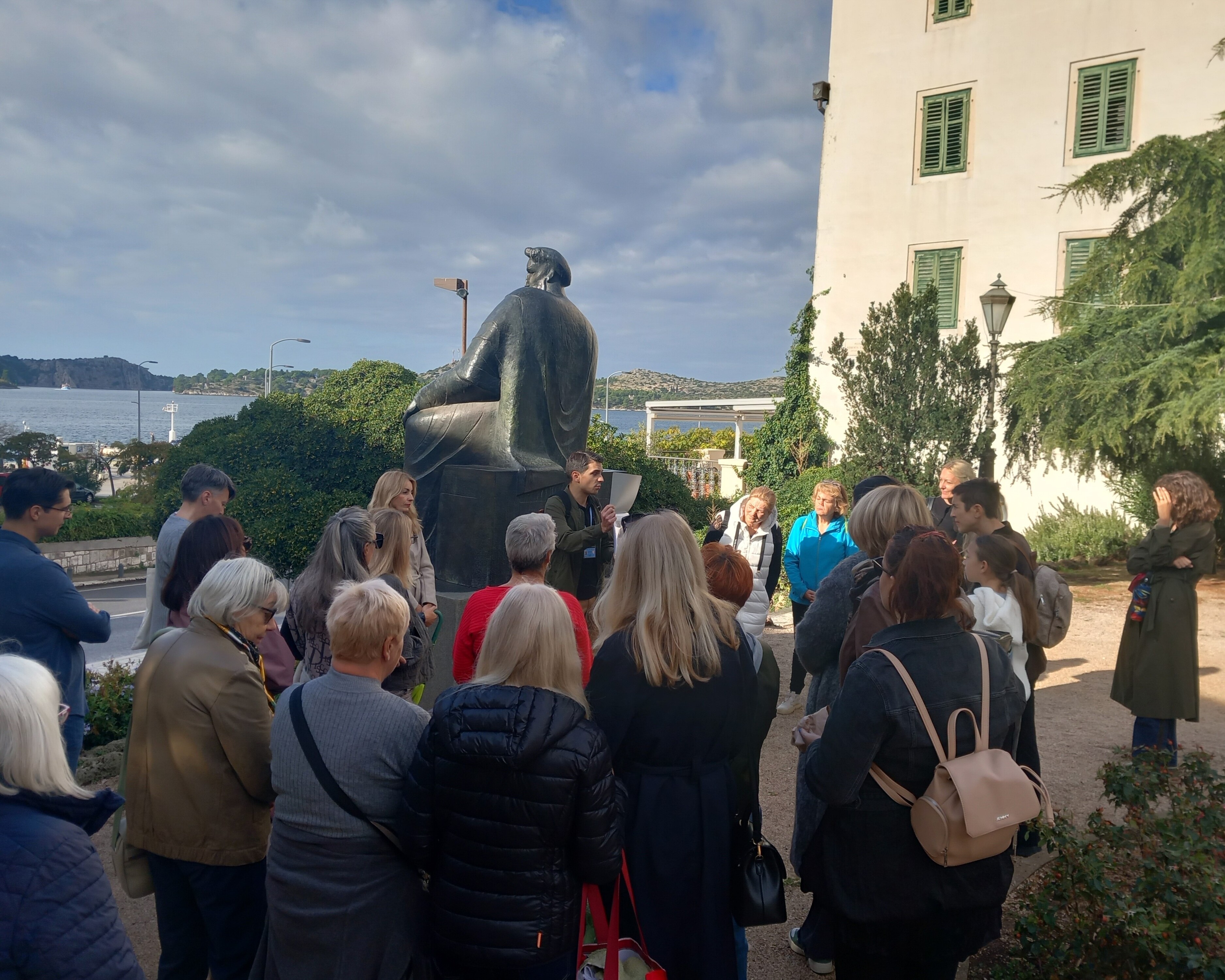 U POTRAZI ZA KRALJEVIMA